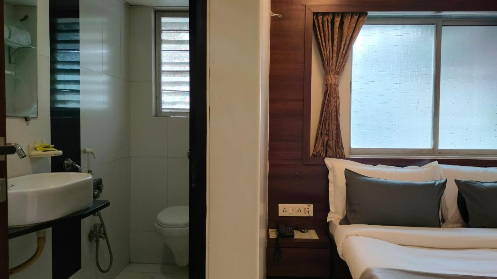 Hotel Sai Nidhi Executive-Mindspace Airoli نافي مومباي المظهر الخارجي الصورة