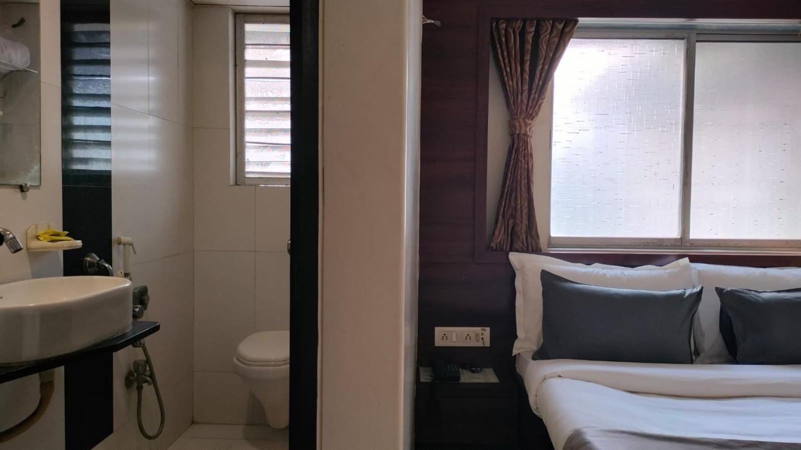 Hotel Sai Nidhi Executive-Mindspace Airoli نافي مومباي المظهر الخارجي الصورة